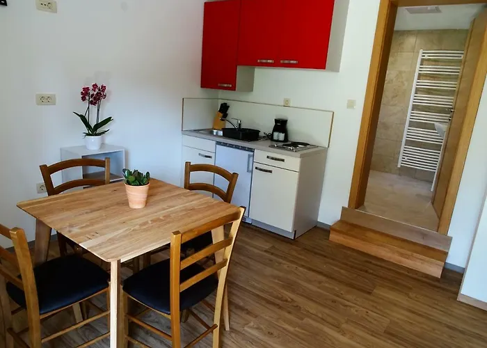 Laura Farm Appartement *