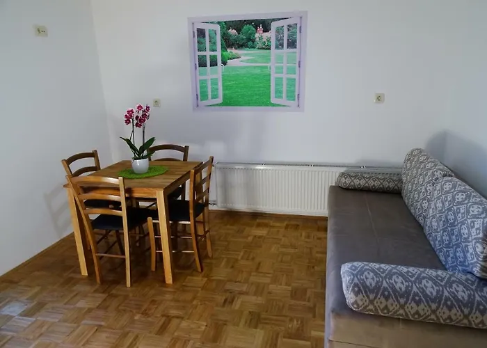 Laura Farm Appartement *